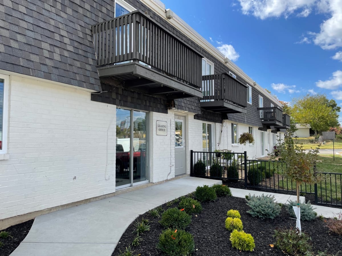 Photos and video of brookmount apartments in st peters mo